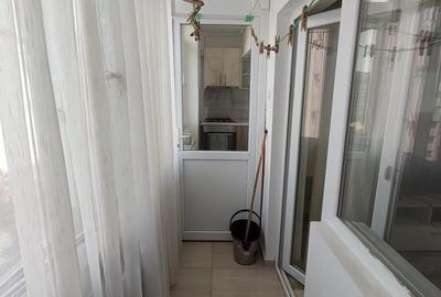 Apartament cu 3 camere decomandat în Micro 6 - 6