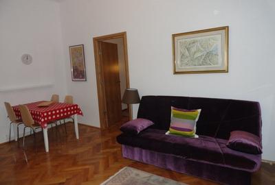 Apartament cu 2 camere decomandat, mobilat în Centrul Istoric - 2