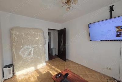 Apartament cu 3 camere semidecomandat în Micro 40 - 7