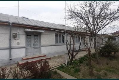 Casă cu 4 camere în Central - 8