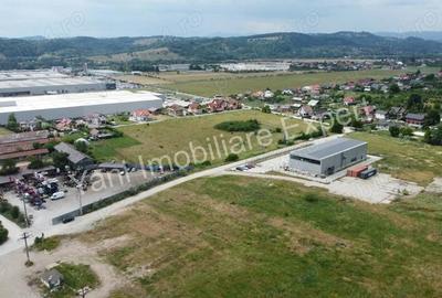 Spațiu comercial, de 1,000 mp, în Central - 1