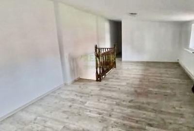 Casă individuală cu 4 camere în Titulescu