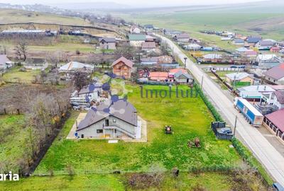 Teren de 1241 mp, în Lețcani - 1