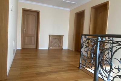 Casă individuală cu 5 camere cu Canalizare în Cornișa - 10