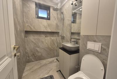 Apartament cu 3 camere semidecomandat în Central - 9