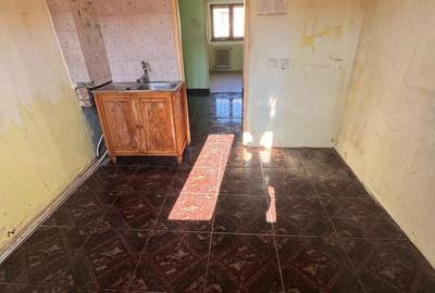 Apartament cu 3 camere decomandat în Exterior Vest - 2