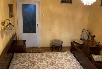 Apartament cu 3 camere decomandat, mobilat în Central - 9