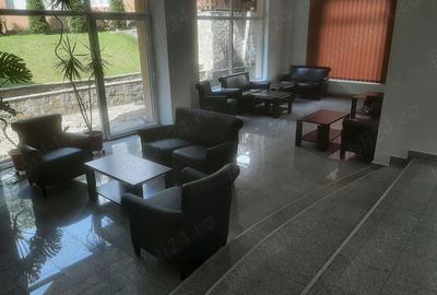 Casă cu 15 camere cu Teren 500 Mp în Platoul Izvor - 9