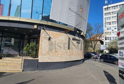 Birou, de 218 mp, în Central - 2