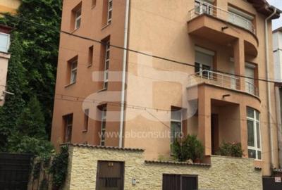 Casă cu 5 camere cu Teren 200 Mp în Dorobanți - 3