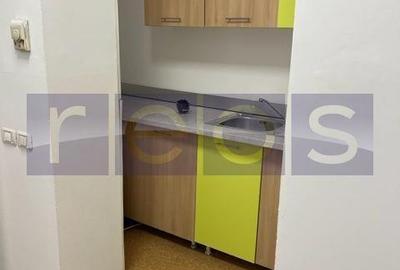 Spațiu comercial, de 1,900 mp, în Centrul Civic - 14