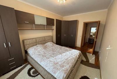 Apartament cu 2 camere decomandat în Drumul Taberei
