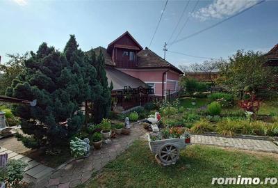 Casă cu 3 camere cu Canalizare în Vest