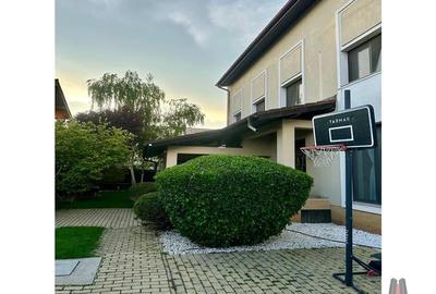 Vila eleganta P+1+M /  Pipera / str Costache Radu