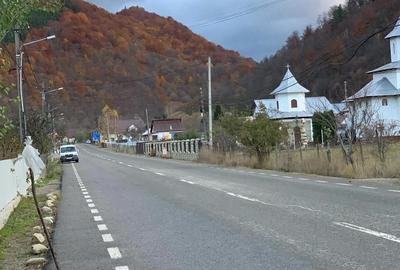 Casă cu 7 camere cu Teren 300 Mp în Lepșa - 2