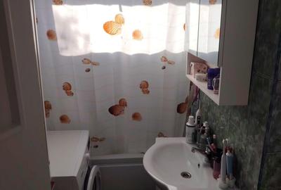 Apartament cu 3 camere semidecomandat în Gemenii - 7