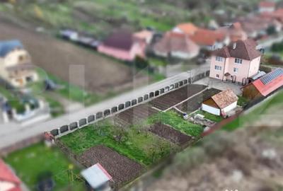 Casă cu 5 camere cu Teren 1000 Mp în Central - 11