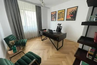 Apartament cu 4 camere, mobilat în Băneasa