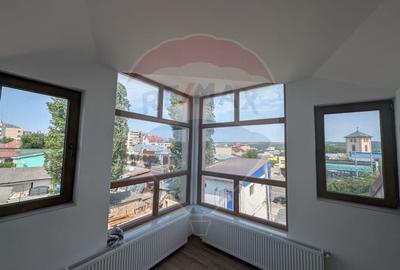 Casa / Vila cu 9 camere de vanzare in zona Ultracentral - 2