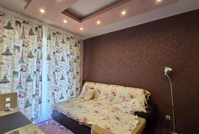 Casă individuală cu 8 camere cu Canalizare în P-ța Alba Iulia - 12