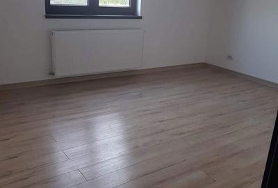 Casă cu 4 camere în Dragomirești-Deal - 2