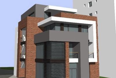 Casă cu 4 camere cu Teren 300 Mp în Central - 1