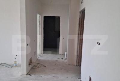 Apartament de vanzare, cu o camera, 47 mp, zona Calea Toront