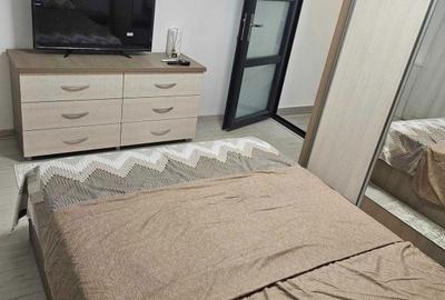 Apartament cu 2 camere decomandat în Rovine - 1