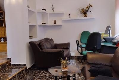 Casa cu etaj str.Calea Nationala zona Bazar - 4