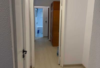 Apartament cu 3 camere decomandat în Eremia - 1