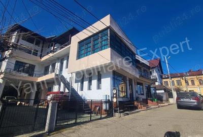 Spațiu comercial, de 120 mp, în Central - 3