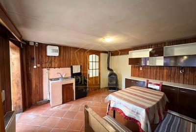 Casă individuală cu 6 camere cu Canalizare în Moșnița Veche - 16