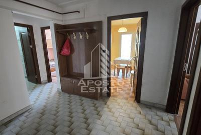 Apartament cu 4 camere semidecomandat, mobilat în Circumvalațiunii - 2