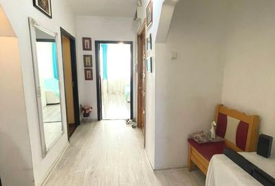 Apartament cu 3 camere decomandat, mobilat în Podu Roș - 3