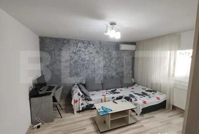 Apartament cu 3 camere decomandat în Micro 6 - 4
