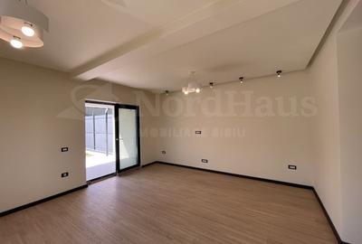 Duplex cu 4 camere cu Canalizare în Exterior Est - 6