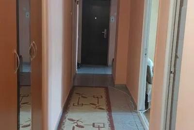 Apartament cu 4 camere de vanzare in Dacia - 2