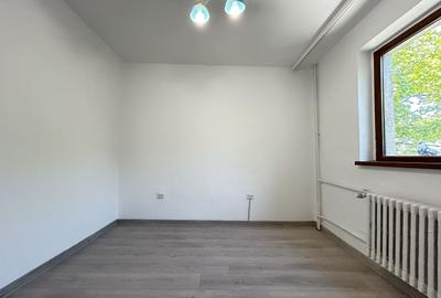 Apartament cu 3 camere semidecomandat în Tomis Nord - 11