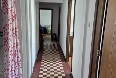 Apartament cu 3 camere în Central - 6