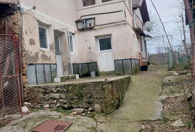 Casa de vanzare+teren - 2