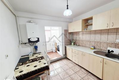 Apartament cu 3 camere decomandat în Nicolina - 7