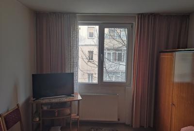 Garsonieră decomandată în Central - 12