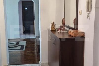 Apartament de vanzare, cu 3 camere, 71 mp,  zona Micro 16 - 8