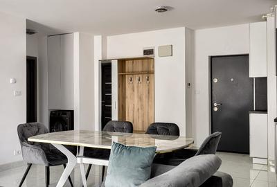 Apartament cu 2 camere semidecomandat, mobilat în Ultracentral
