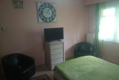 Apartament cu 2 camere semidecomandat, mobilat în Mănăștur