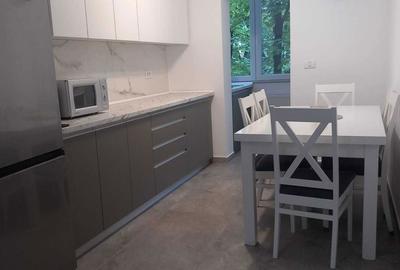 Apartament cu 2 camere decomandat în Soarelui - 2