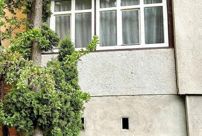 Apartament cu 3 camere decomandat în Central - 1