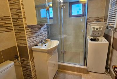 PROPRIETAR vand Apartament 2 camere 67 mp, etaj intermediar, Calea Romanului - 6
