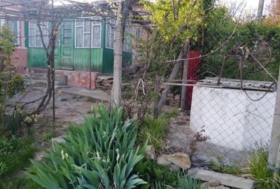 Casă cu 4 camere în Deleni