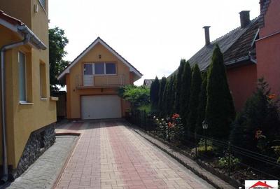 Casă cu 6 camere cu Teren 2110 Mp în Lazuri - 13